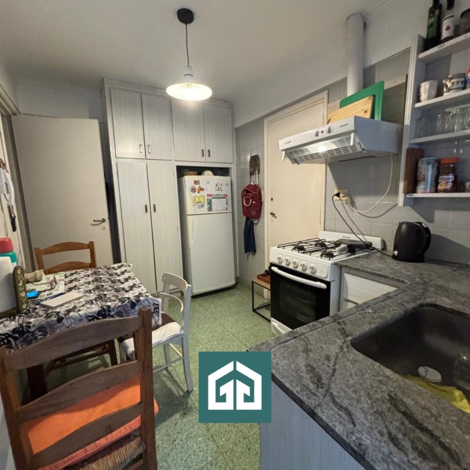 DEPARTAMENTO DE 3 AMBIENTES - EN VENTA