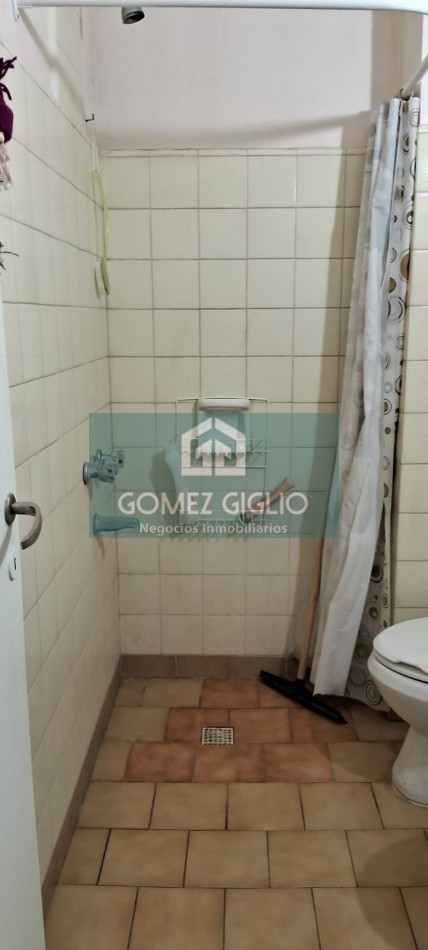 DEPARTAMENTO 4 AMB CON ESPACIO DE COCHERA  BARRIO LAS LILAS