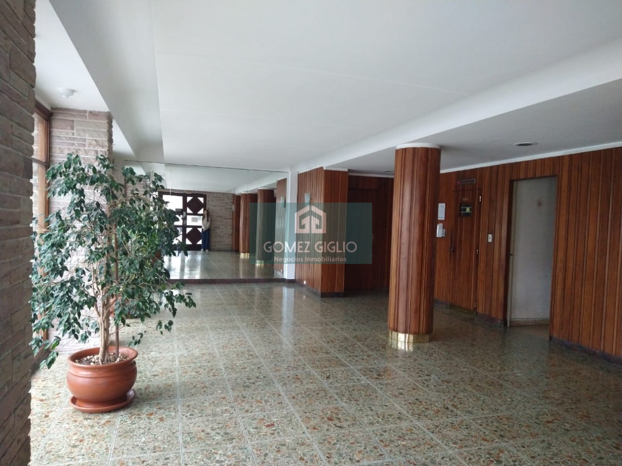 2 AMB COLON Y GUEMES