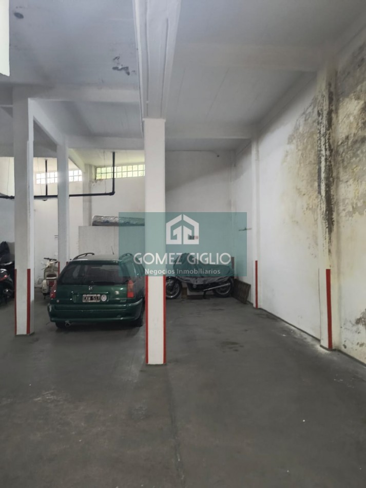 Cochera Fija en Chauvin 