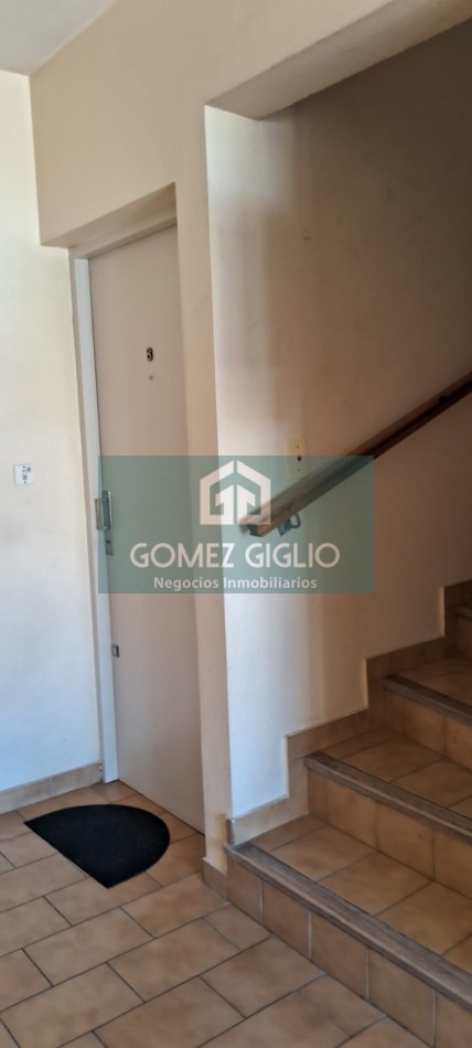 DEPARTAMENTO 4 AMB CON ESPACIO DE COCHERA  BARRIO LAS LILAS